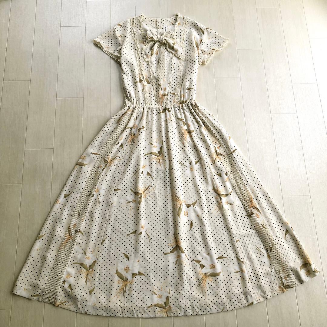 インゲボルグ ドット 百合 リリー 花柄 ピンタック レース 生成色 ワンピース