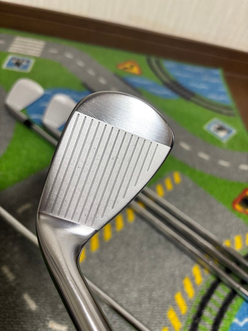 美品 タイトリスト T100（2023)アイアン DGS200 5I〜PW