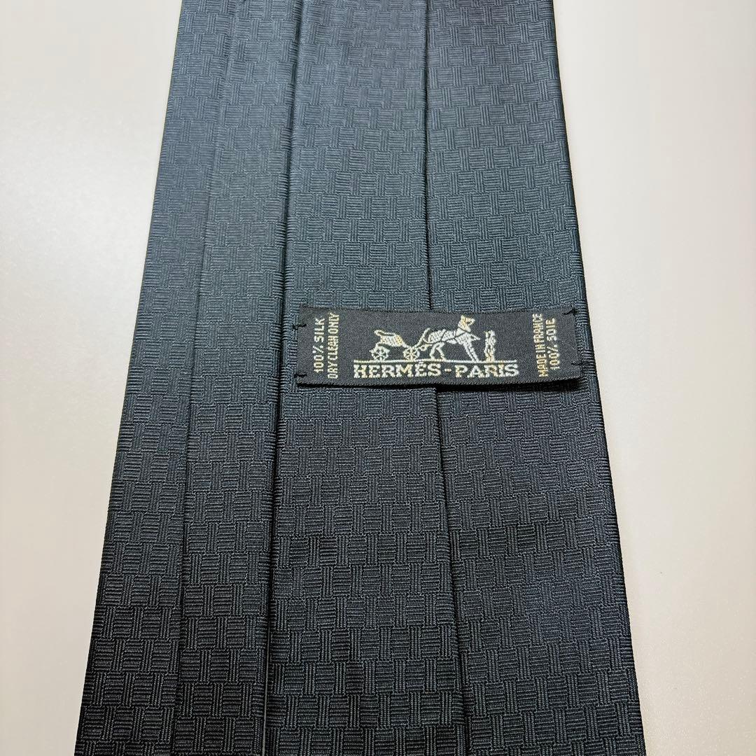 希少 HERMES ドラゴン ネクタイ 黒 H柄 ソリッド 龍 縁起物