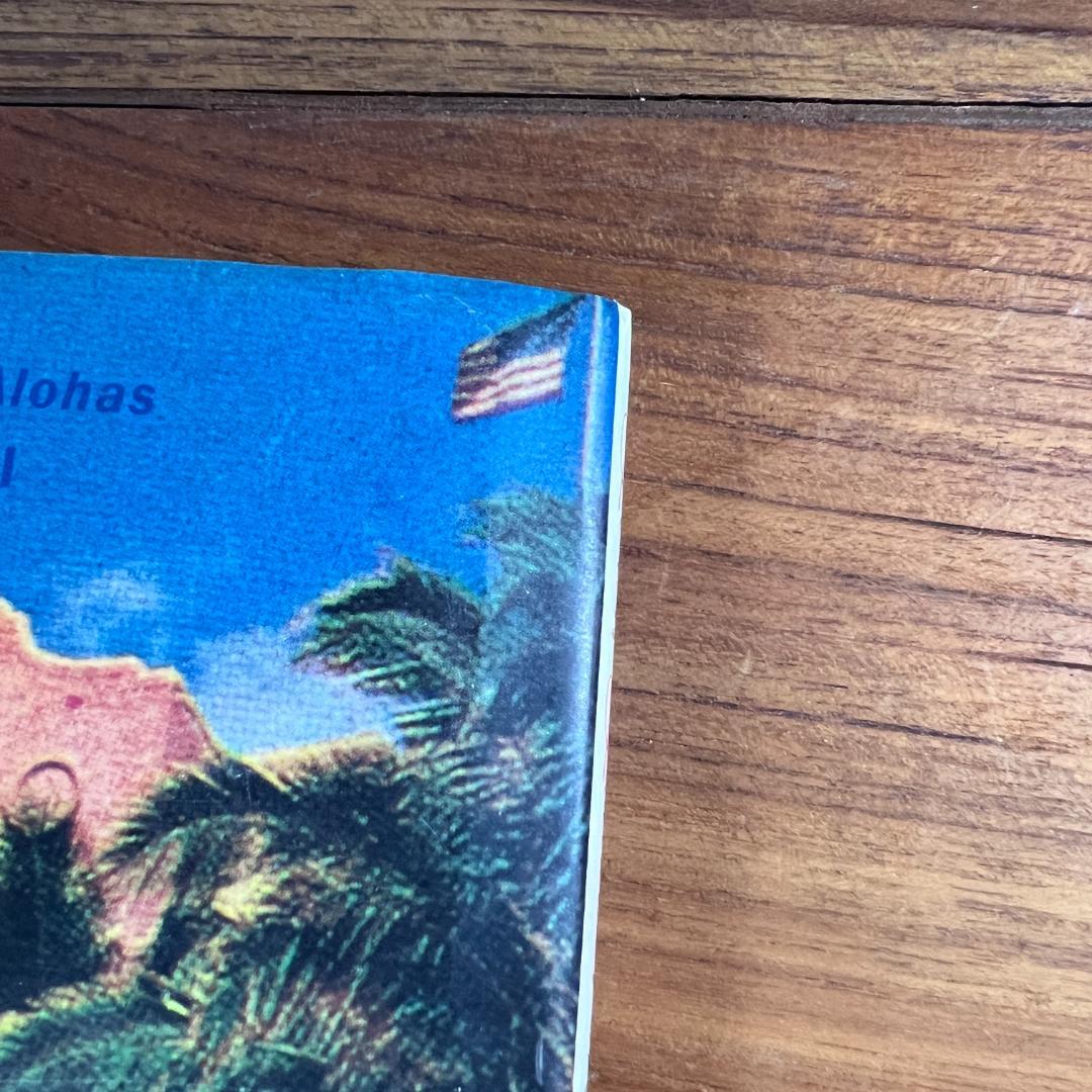 The Lure of Hawaii in the Fifties　ハワイ　洋書