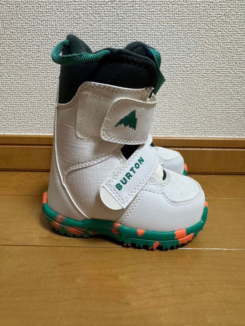 キッズ Burton ミニグロム スノーボードブーツ13.5センチ
