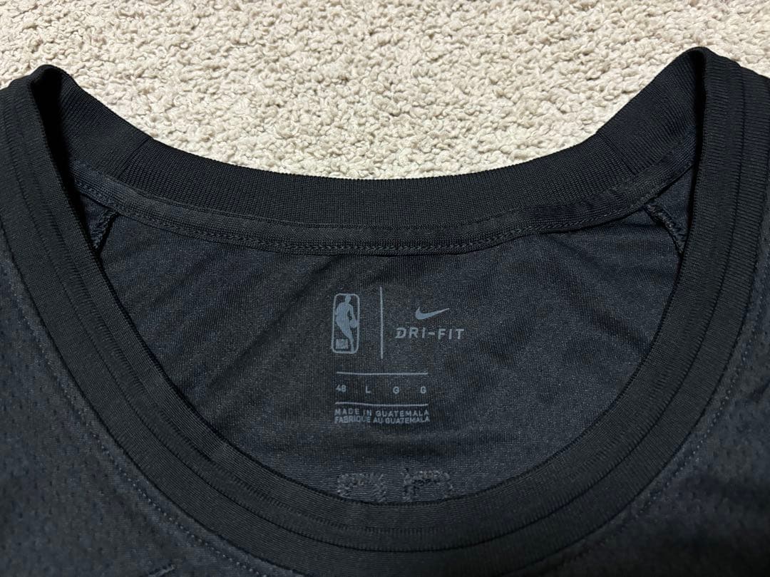 レブロン レイカーズ ユニフォーム　ナイキ　ジャージ