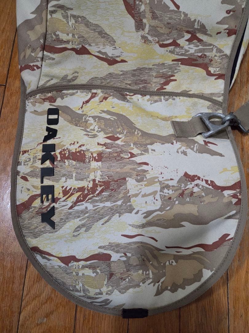 OAKLEY スノーボードケース カモフラージュ