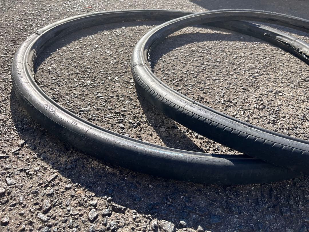 人力車の古いタイヤ2本セット