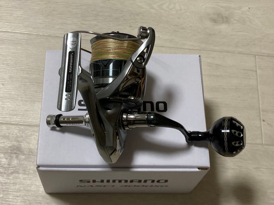 SHIMANO NASCI 4000XG リール　ゴメクサスハンドルノブ