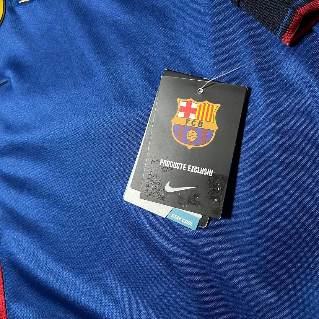 新品未使用タグ付きナイキNIKEバルセロナ100周年記念ユニフォーム2012復刻