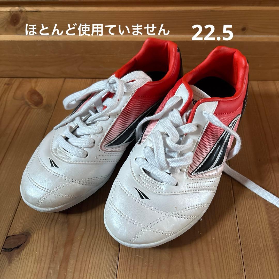 ●最終価格●サッカー　シューズ　4足セット