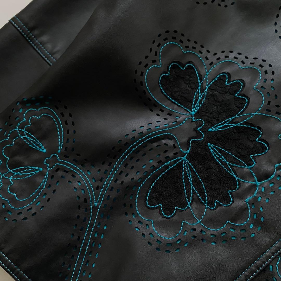 トクコプルミエヴォル 花柄 刺繍 フェイクレザー ジャケット 9 TOKUKO