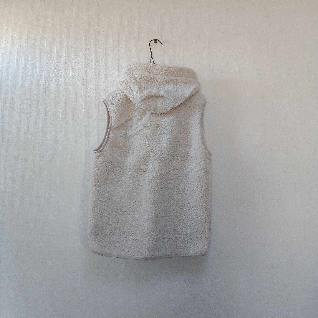 gymphlexクルミボタンボアフーデットベスト未使用品