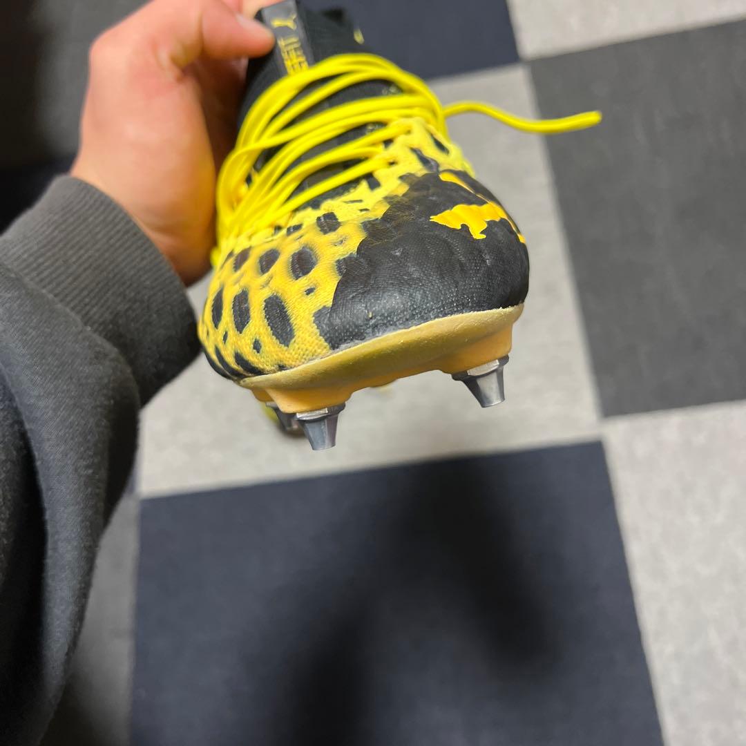 サッカースパイク プーマ SG