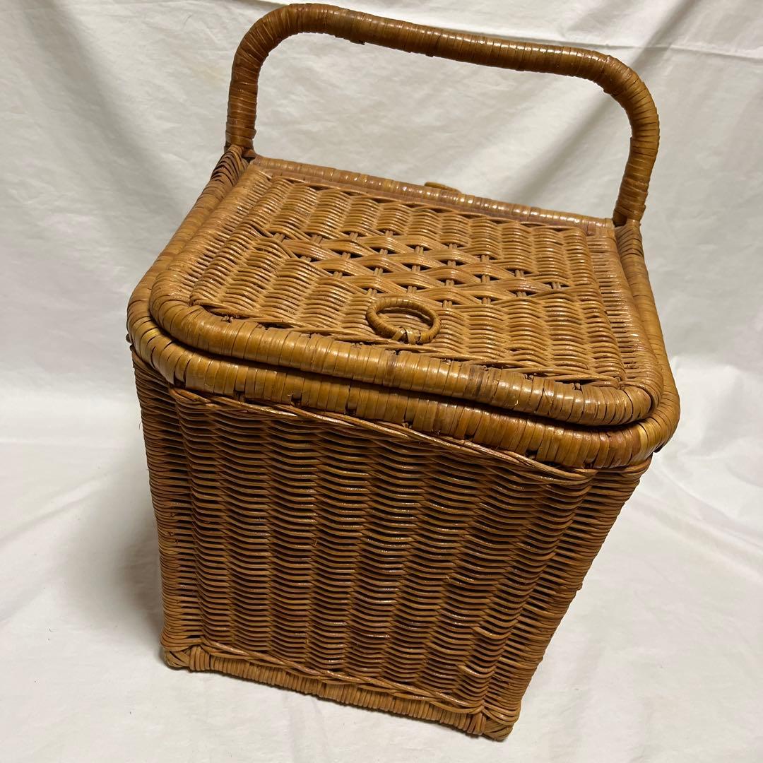 天然素材 蓋付き　ピクニックバスケット