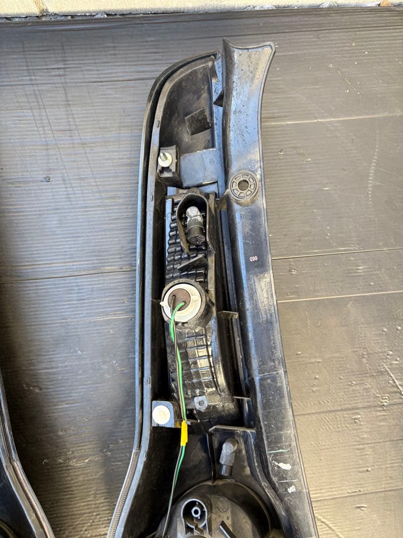 ダイハツ ミラカスタム テールランプ 左右セット　送料込み ⛰️