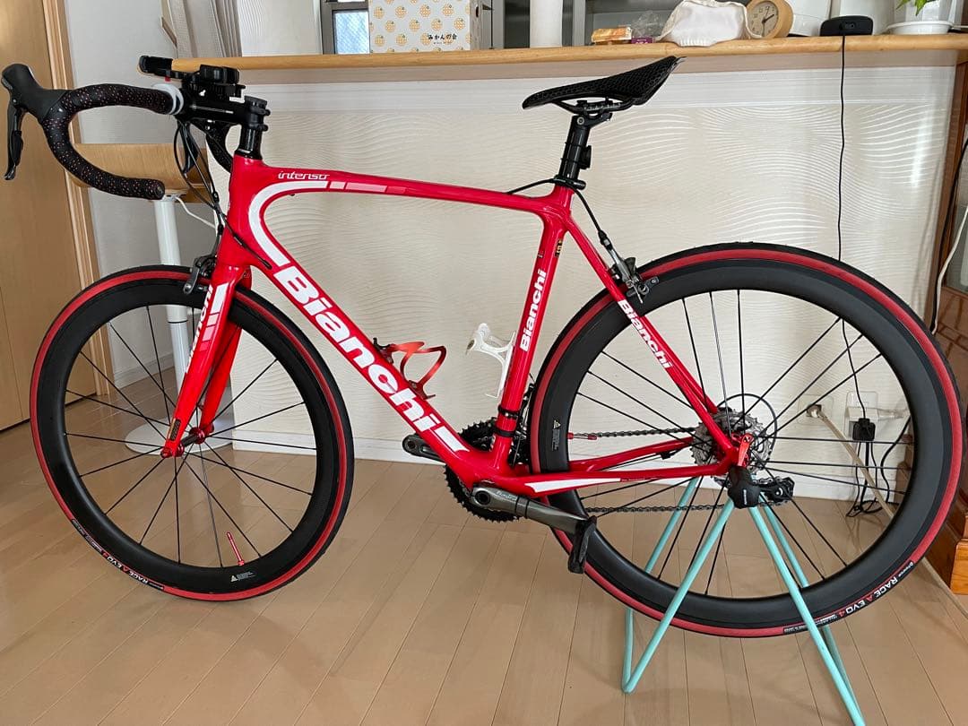 Bianchi Intenso レッド　サイズ57(175-185cm)
