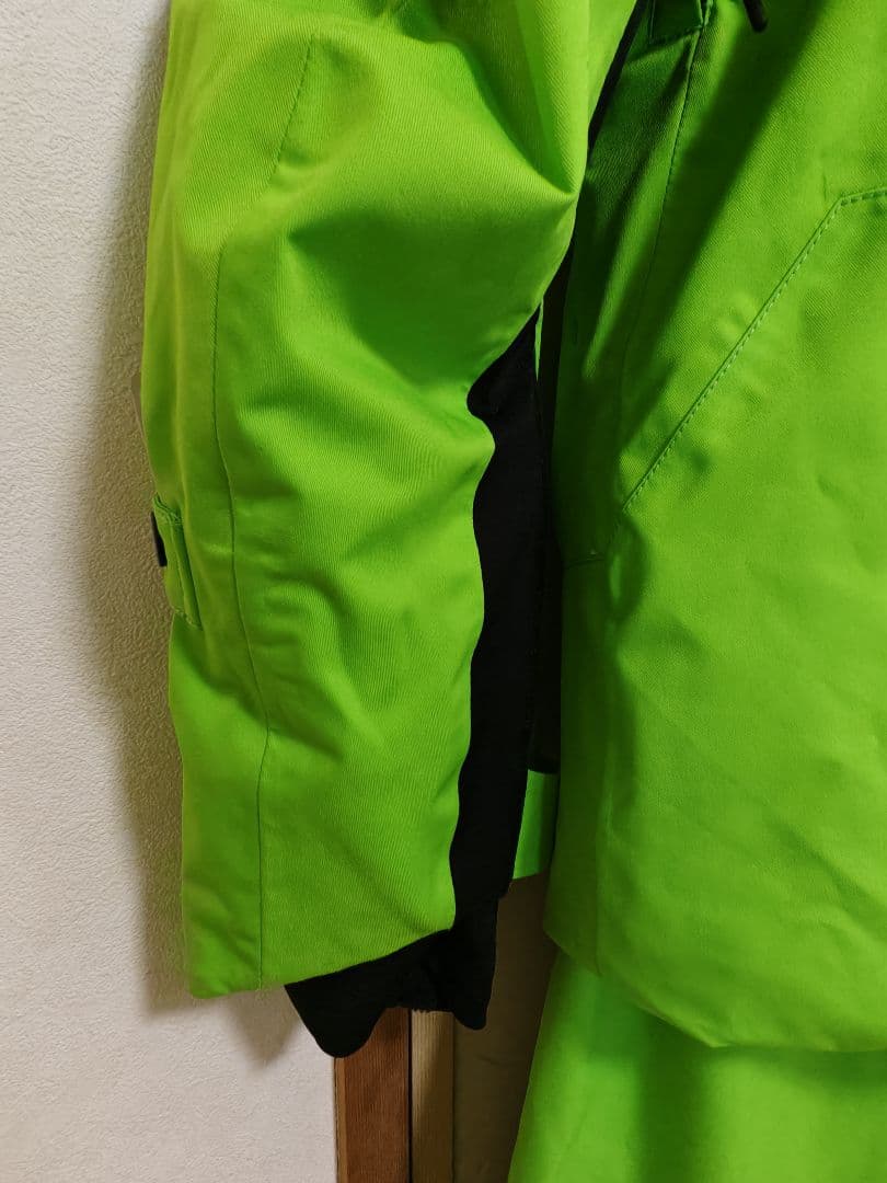 今シーズン2025-26モデル　MIZUNOミズノスキーウェア　Mサイズ