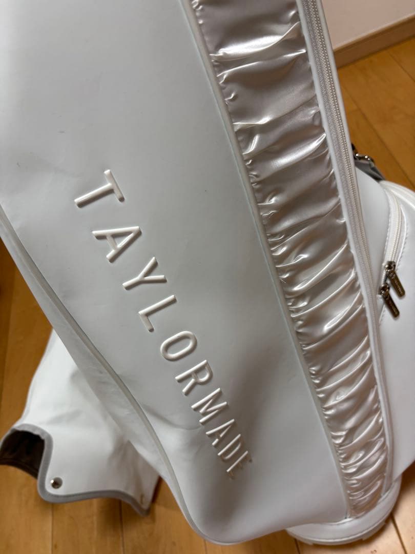 テーラーメイド 　ウィルシャー キャディバッグ　白