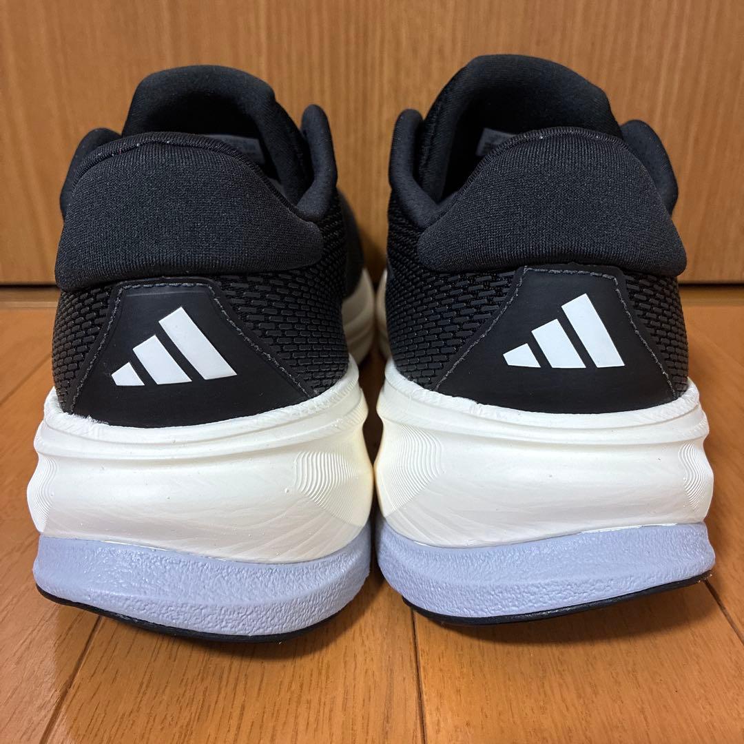 アディダス ランニングシューズ　スーパーノヴァ ライズ ワイド　IG8245