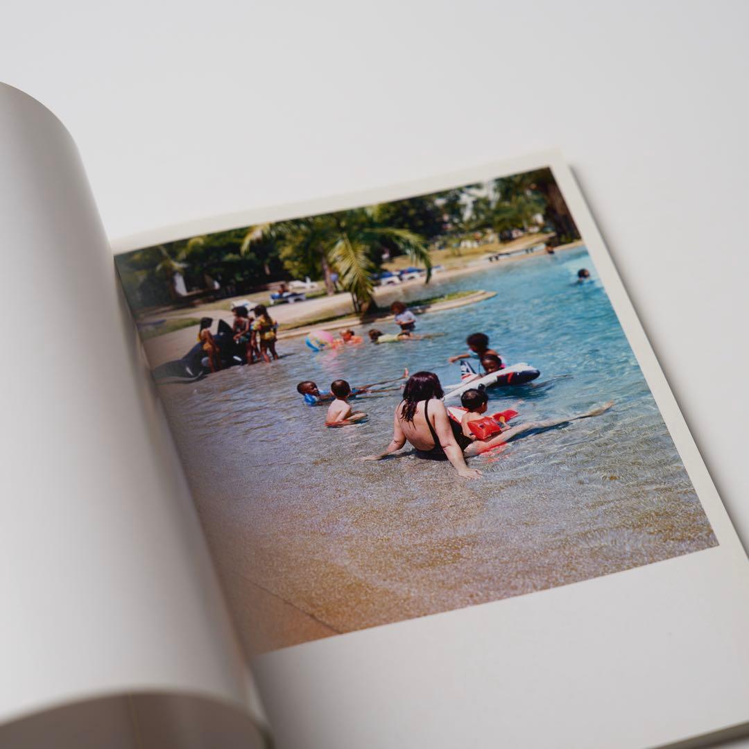 NINE SWIMMING POOLS ホンマタカシ　HOMMA TAKASHI