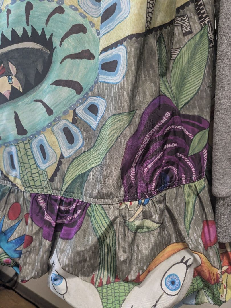 アルベロベロ♥️ぶたさん可愛い撥水加工バルーンフード付きロングパーカー裏起毛