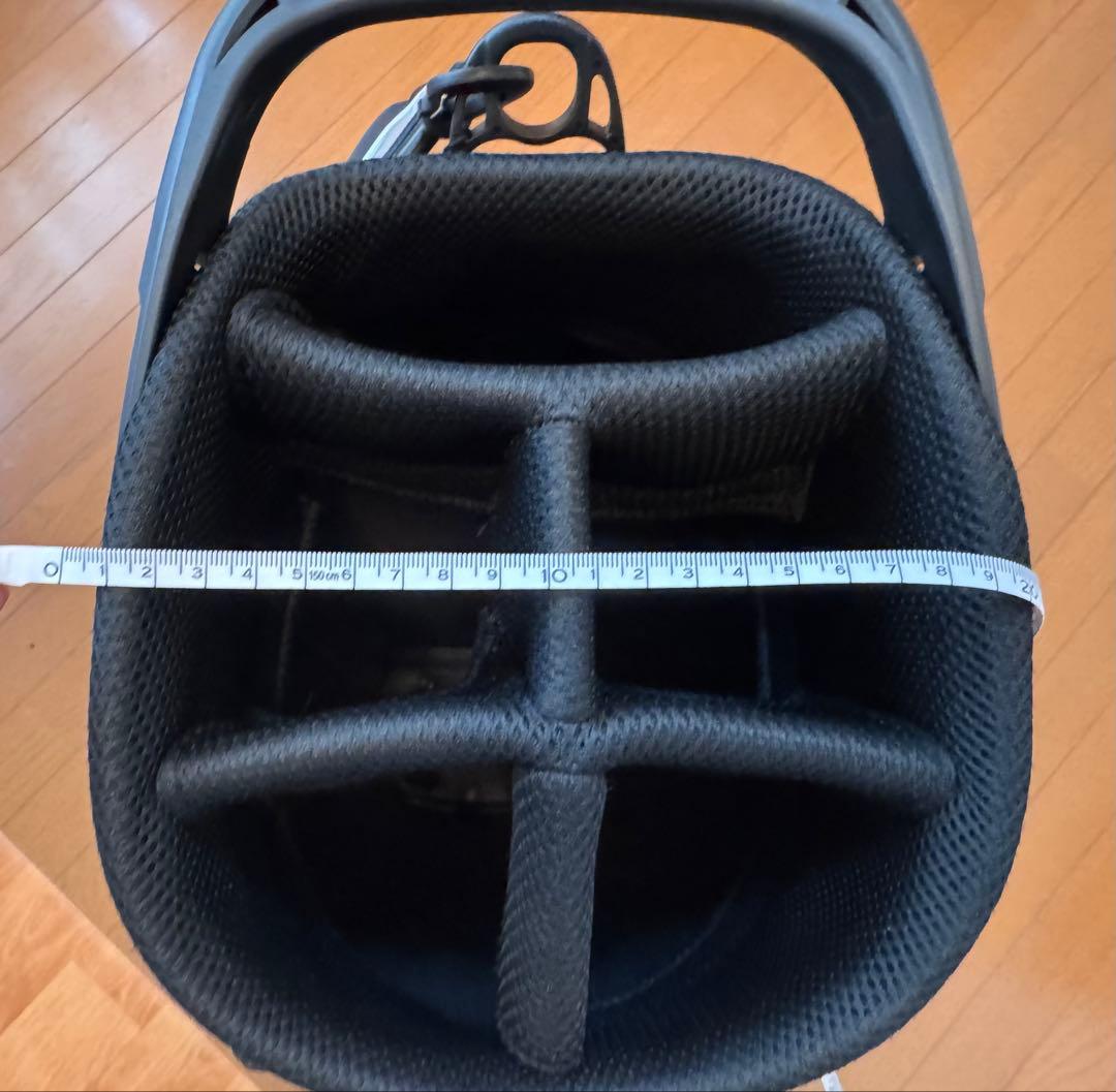 新品　ADMRIAL ゴルフバッグ ブラック/シルバー （フード付き、送料込）