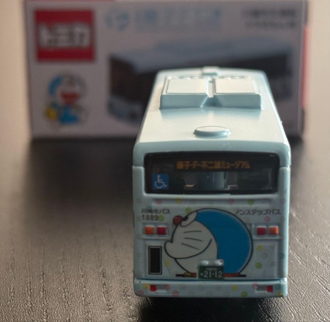 トミカ 川崎市交通局 ドラえもん号 限定