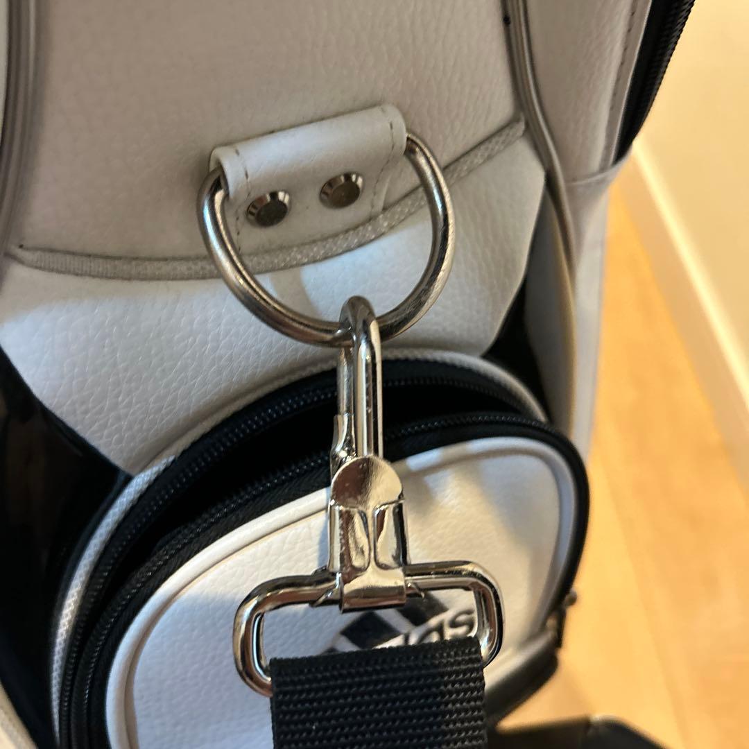 美品　アディダスゴルフHFF67スリーバーキャディバッグ 9.5型　ハイスペック