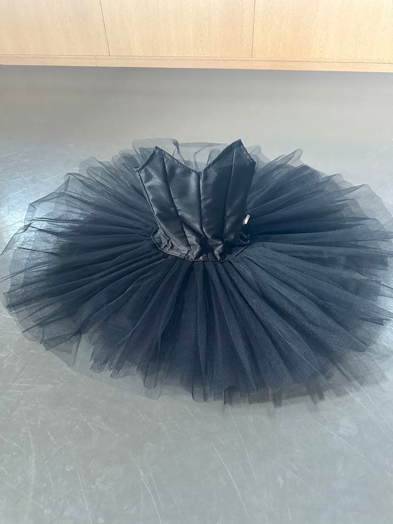 バレエ衣装 チュチュ 6段 130〜140cm 舞台 練習 無地 黒 ブラック