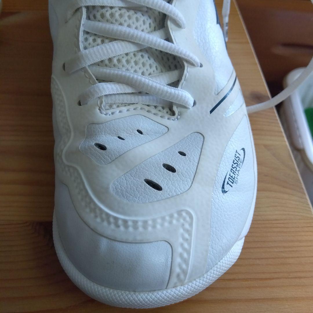 バドミントンシューズ【YONEX】