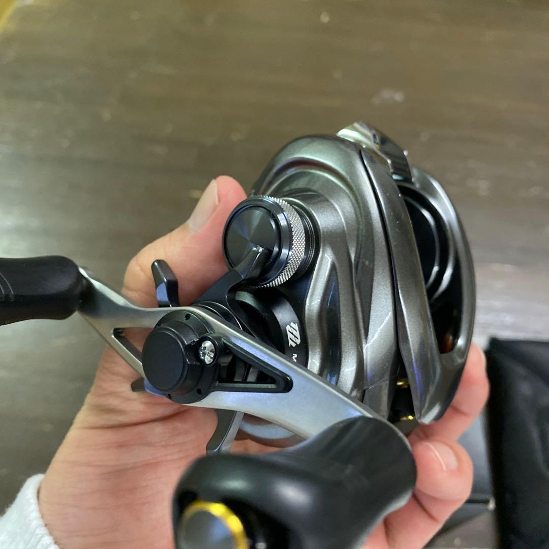 シマノ(SHIMANO) ベイトリール 15 メタニウム DC HG右 キズあり