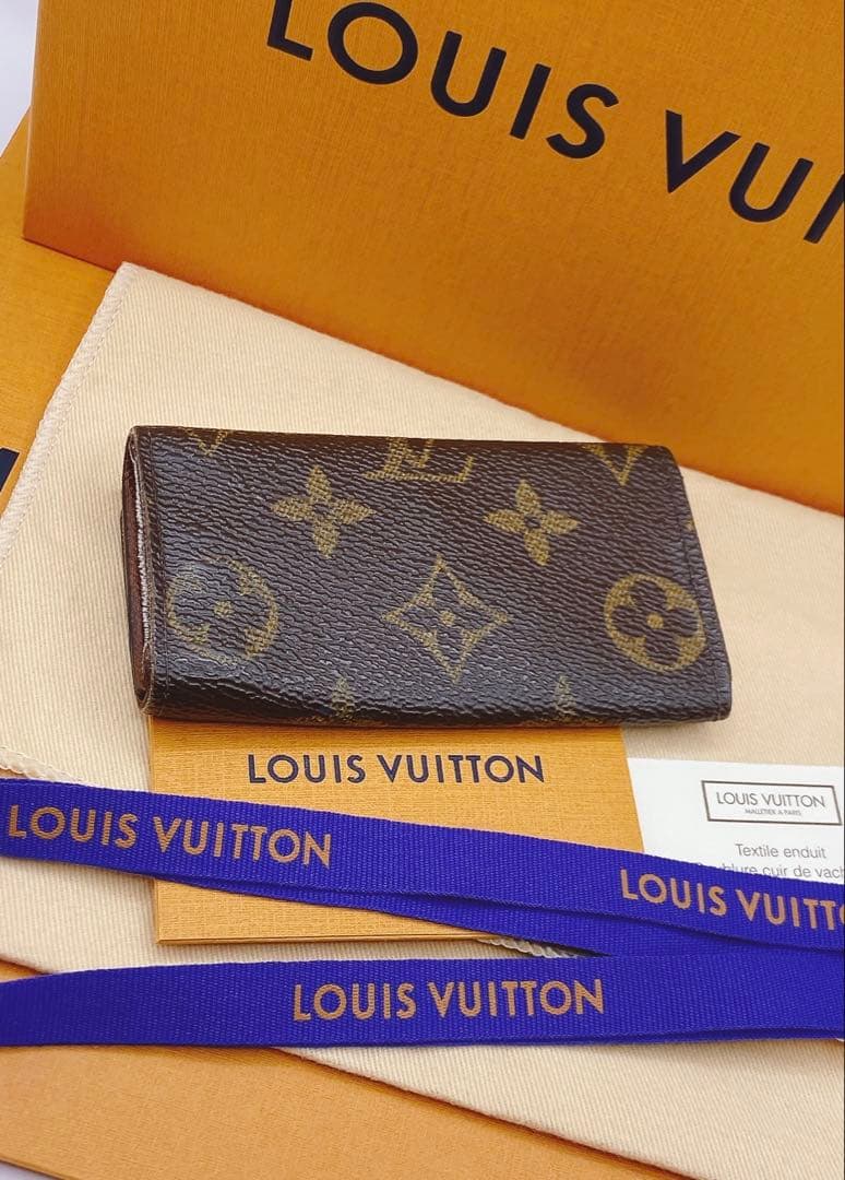 LOUIS VUITTON ルイヴィトン　キーケース　ミュルティクレ4モノグラム
