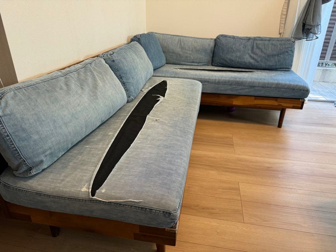 【世田谷受取OK‼️】140サイズunico ソファSWELLA(スウェラ)