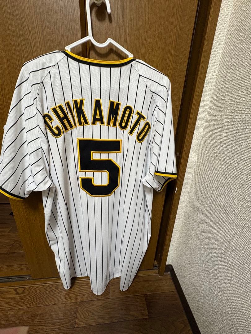 美品 阪神タイガース近本光司ユニフォーム