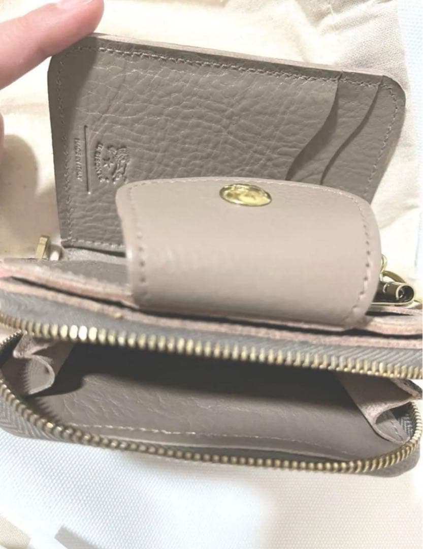 新品イルビゾンテ IL BISONTE革キーケース ケース ミニ財布グレー