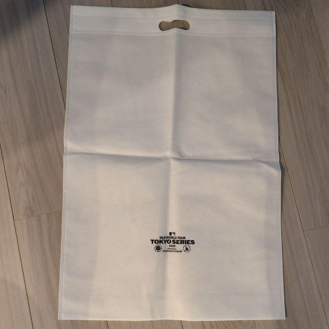 【未使用品】MLBTOKYOSERIES2025開幕戦 記念品プレミアムラウンジ