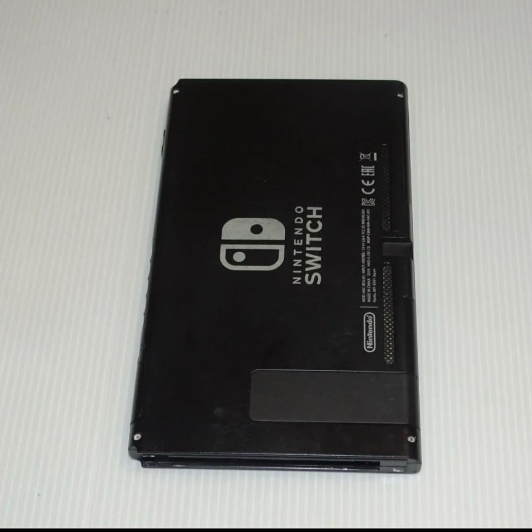 Switch新型　画面本体のみ　2019年製　任天堂　動作確認済　QA6533