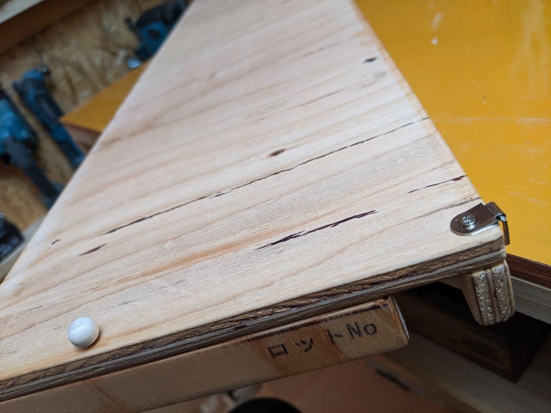 【壁掛本棚付】NARUTO全72巻&表紙を飾れるコミックラック 6冊用×12個