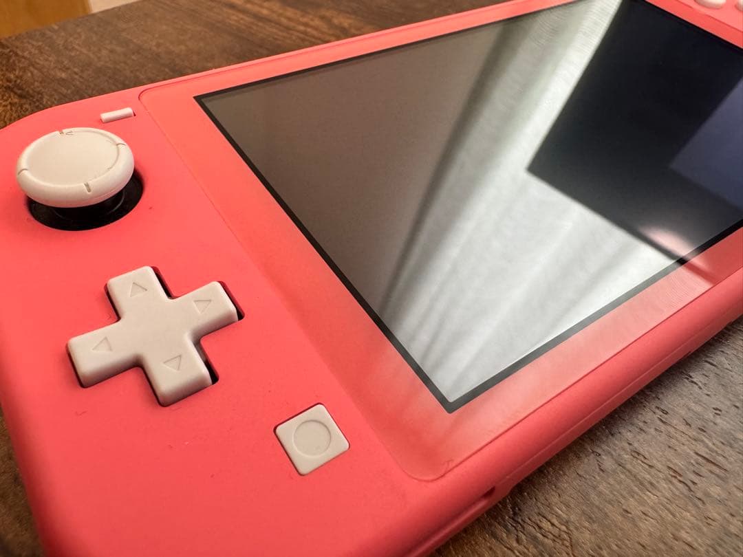 Nintendo Switch Liteコーラルあつまれどうぶつの森セット