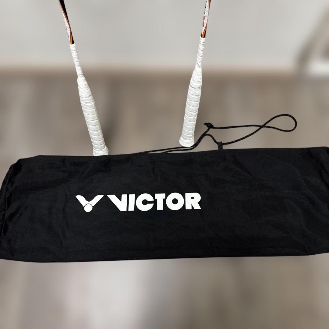 バドミントンラケット AuraSpeed 100X 4UG5 2本セット