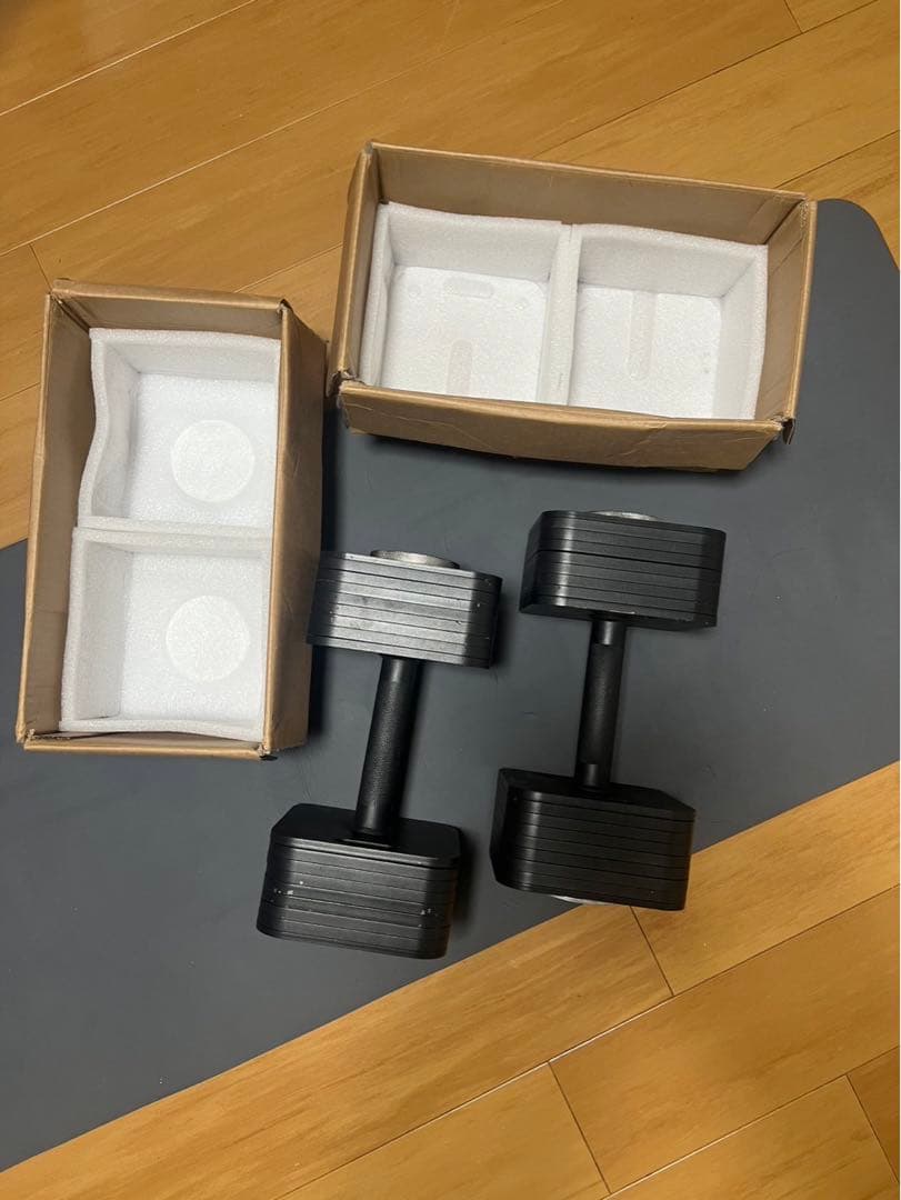 1個目 可変式ダンベル(36kg)