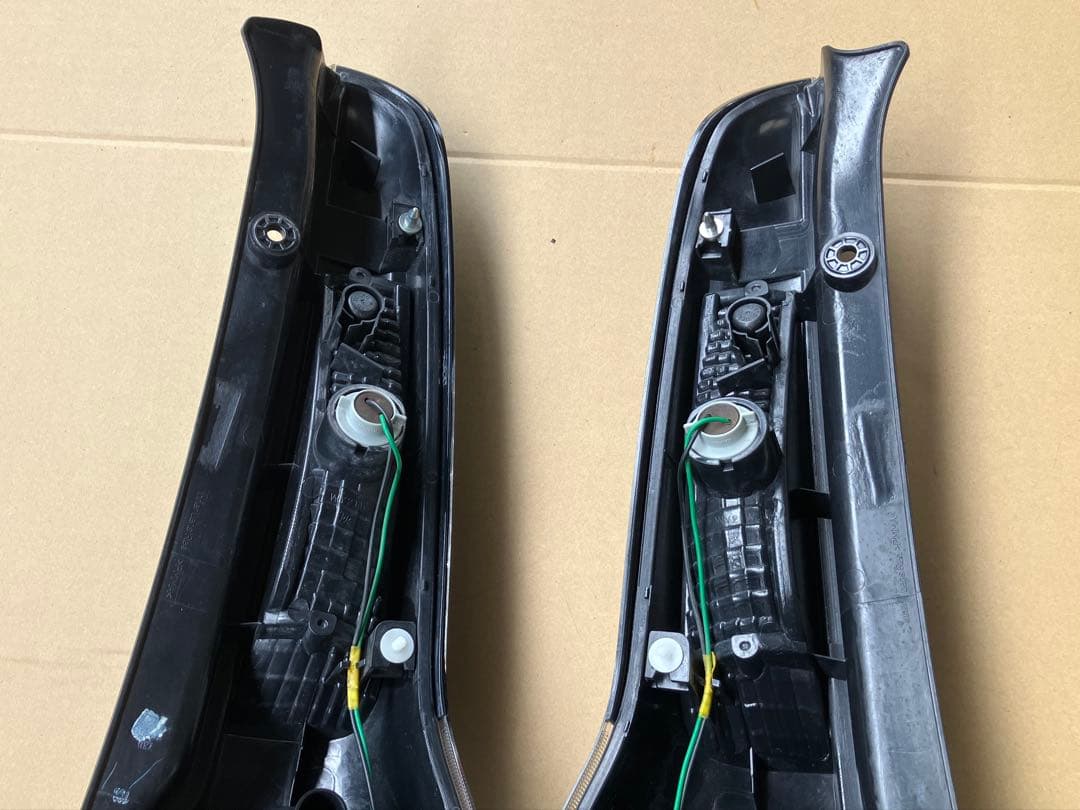 送料無料 L275S L285S ミラカスタム テールライト 左右セット 中古品