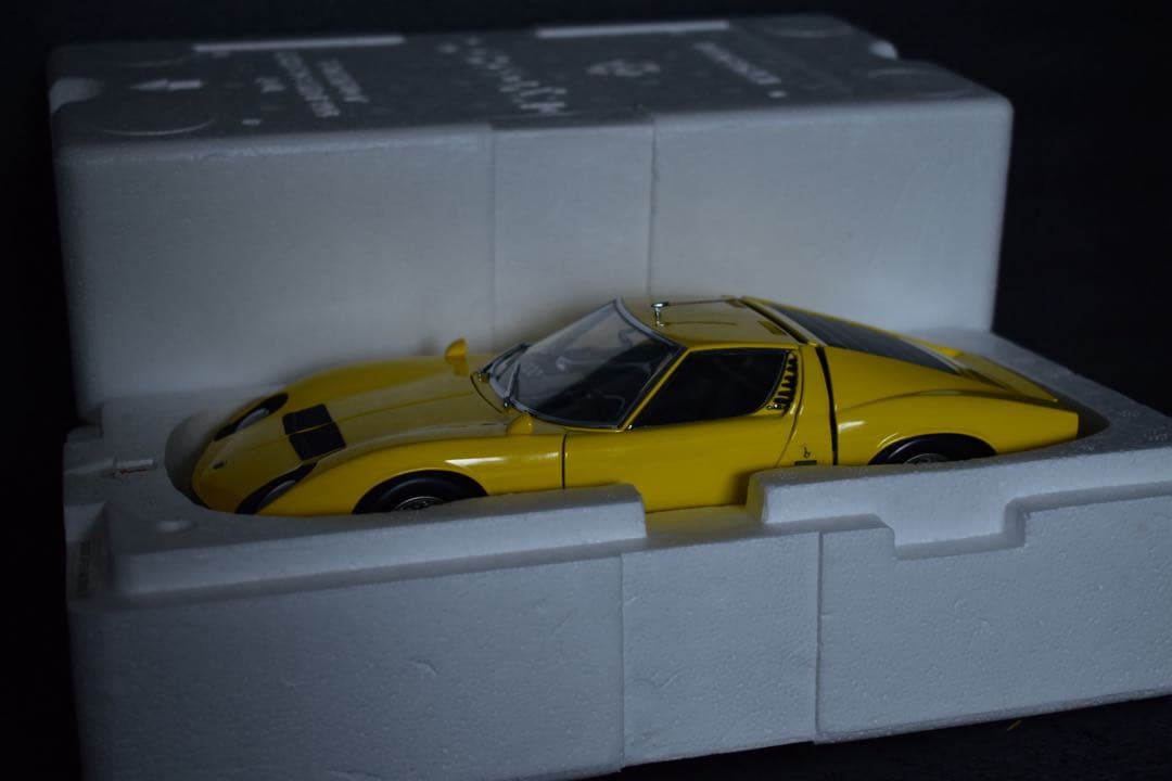 1/18 京商 ランボルギーニ ミウラ P400S プレミアム