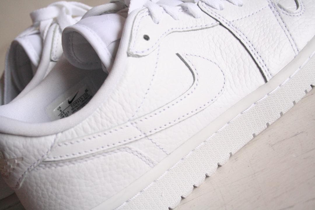 27cm ナイキ エアジョーダン 1 ロウ トリプルホワイト