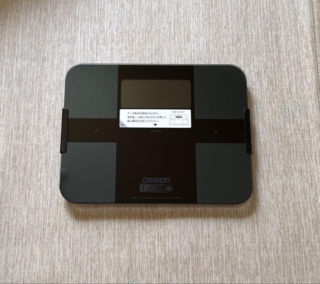 OMRON Karada Scan 608T2 体組成計