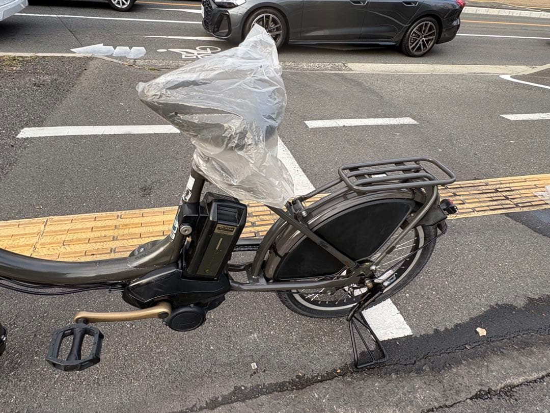 中古20㌅ブリヂストン電動アシスト自転車　8.7Ah 大阪