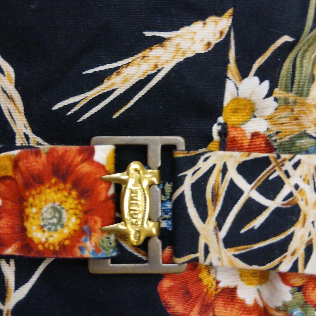 春一番PINK HOUSE ブラック花柄刺繍ベスト総柄　未使用に近い