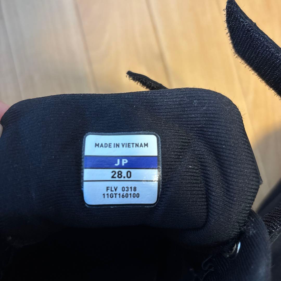 (値下げ済)Mizuno トレーニングシューズ ブラック/ゴールド