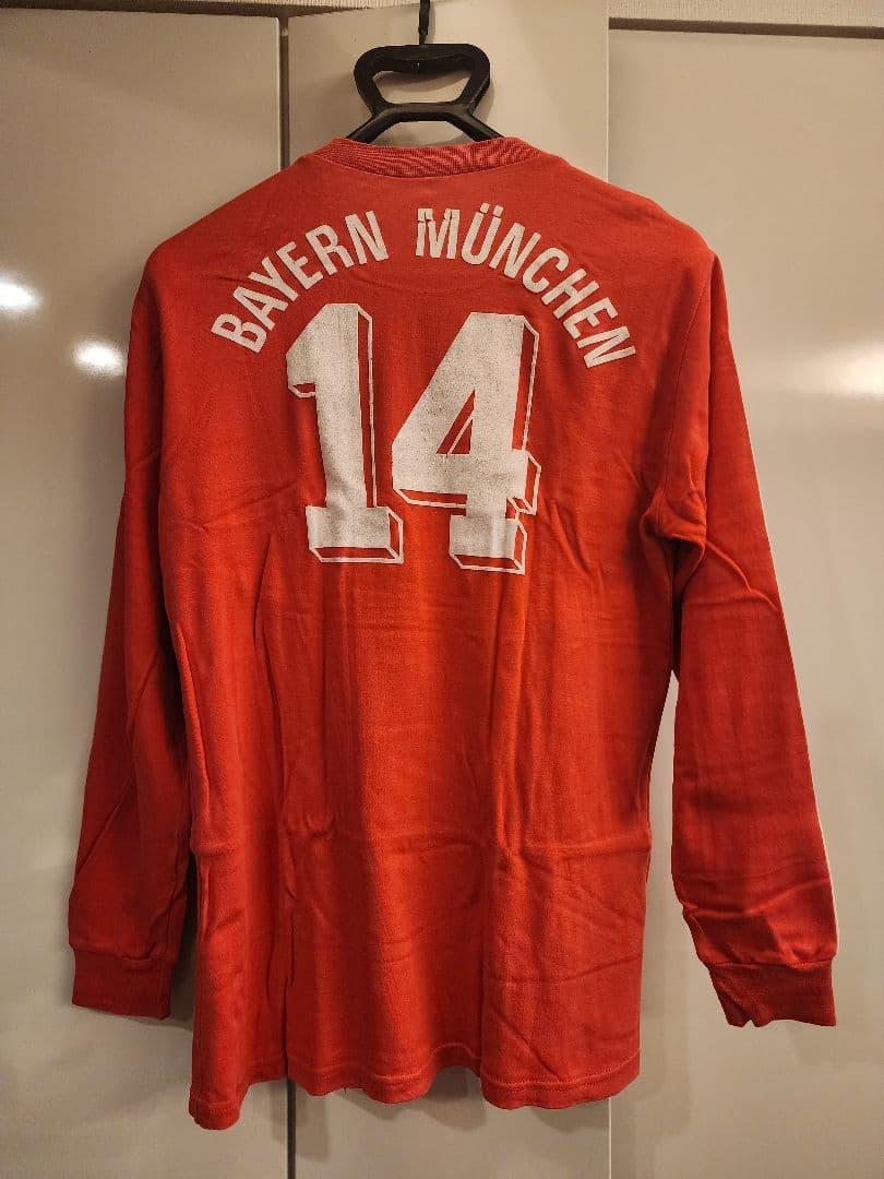 ハ*ト様 本物 FC Bayern München 長袖ジャージ 14番 古着
