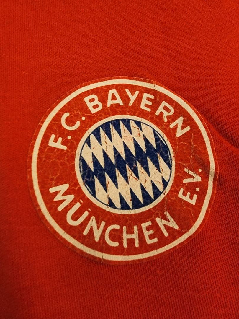 ハ*ト様 本物 FC Bayern München 長袖ジャージ 14番 古着