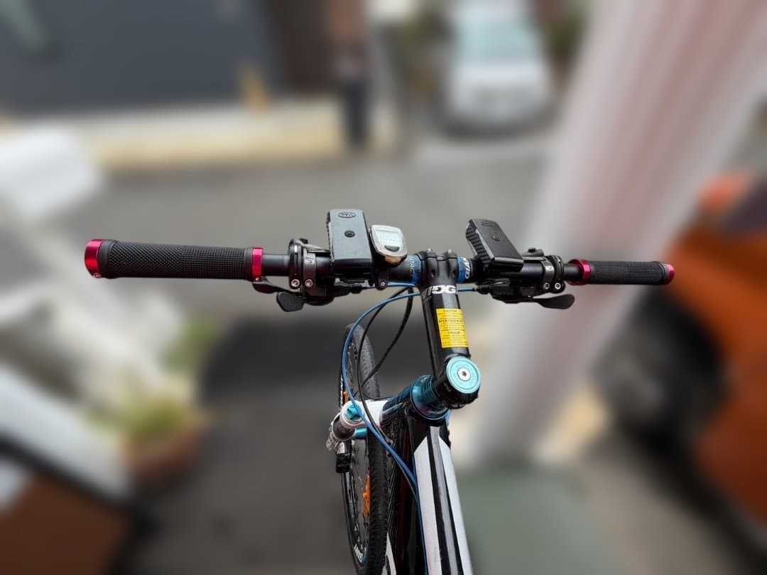 ［中古］GIANT クロスバイク 26インチ TOPEAKバッグ付き