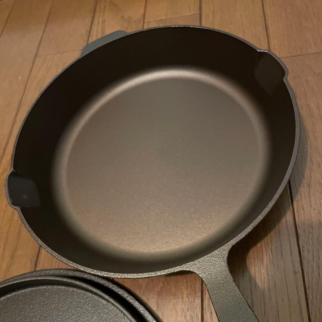 【未使用】ベアボーンズ　オールインワン キャストアイアン　スキレット　10インチ