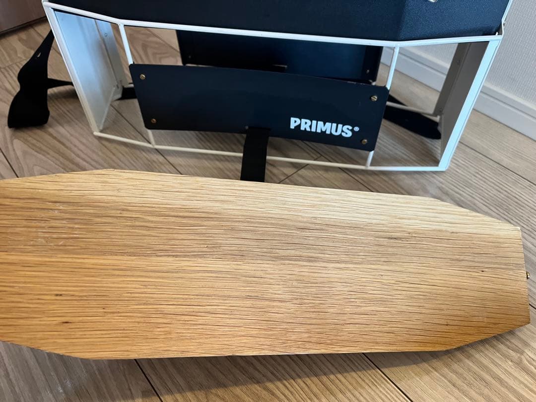 大人気　プリムス　オンジャ　ホワイト　ガス缶ケース付き